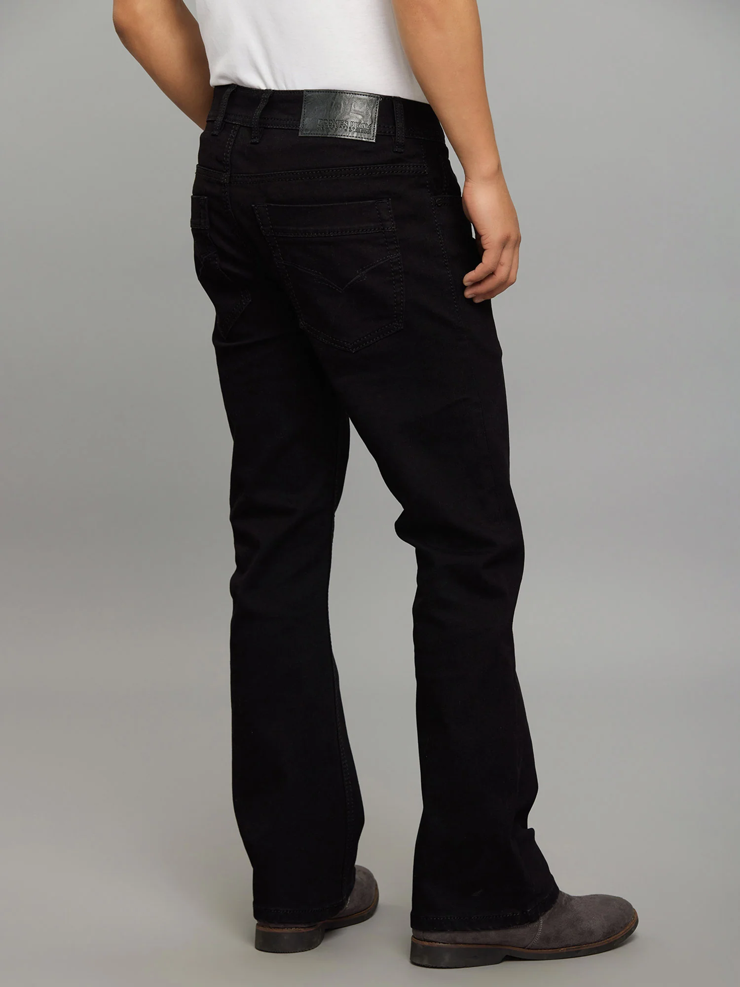Black Mid Rise Cropped Length Loose Boot Leg Stretch Jeans - Image 5
