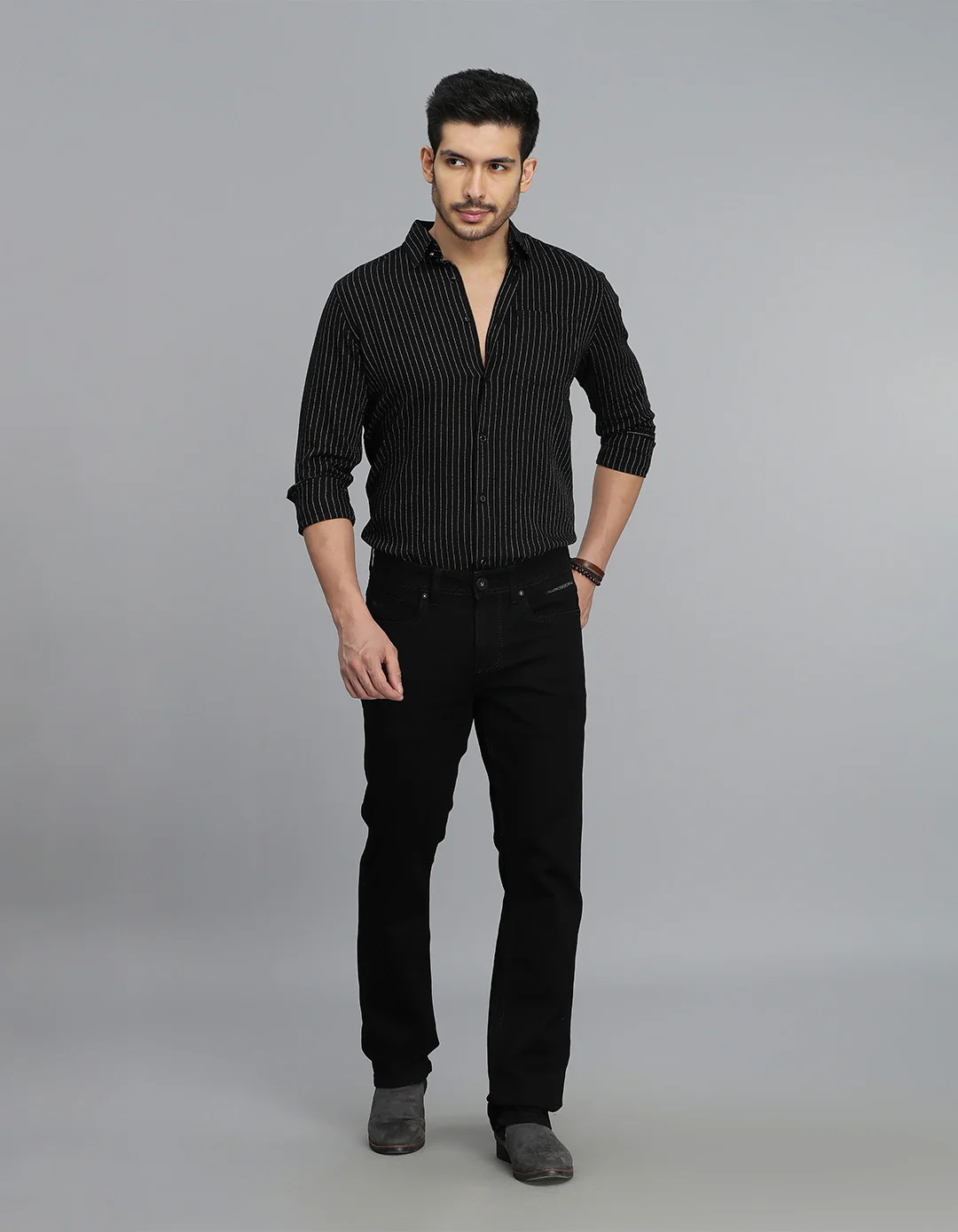 Black Mid Rise Loose Boot Leg Jeans - Image 2