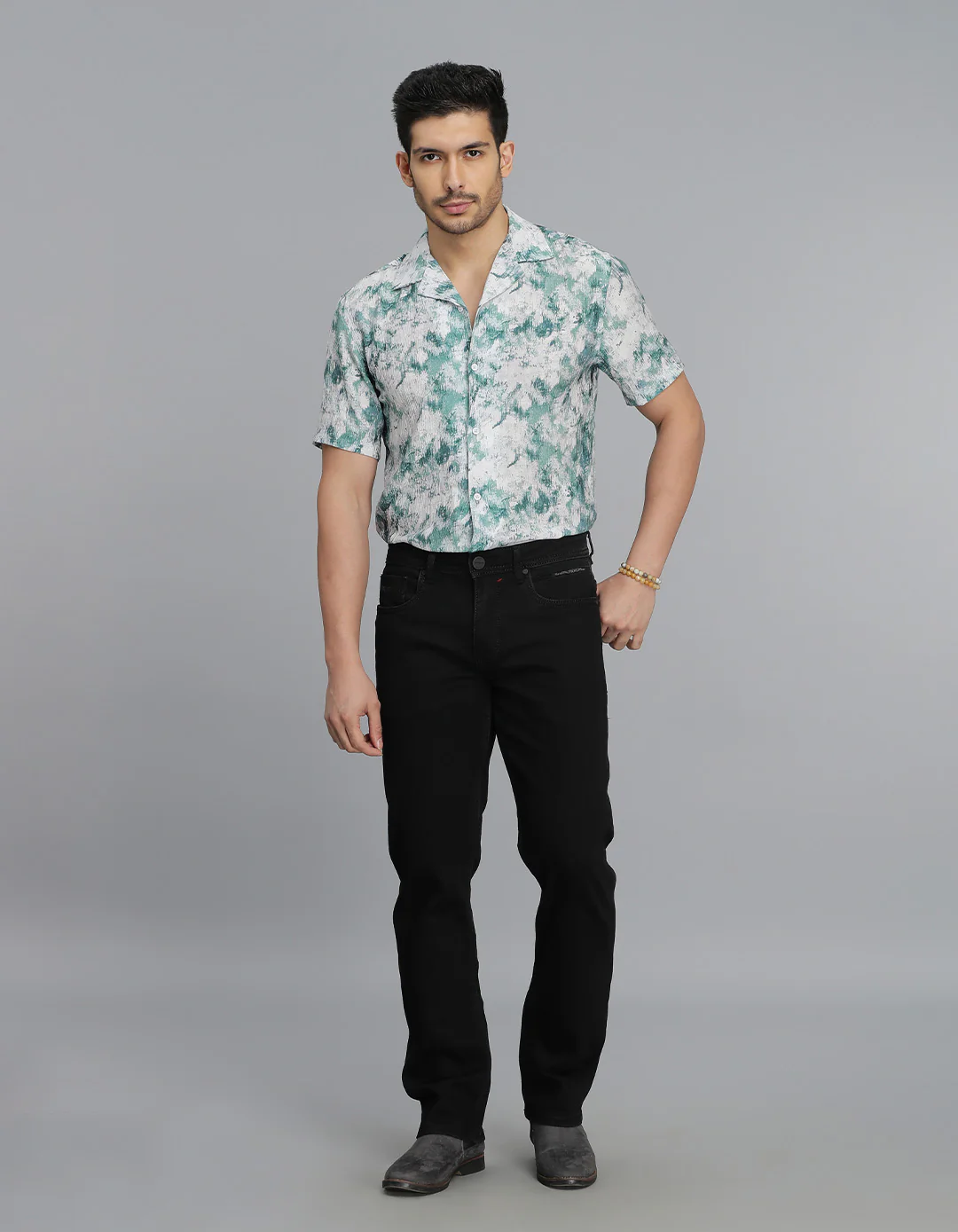 Black Midrise, Comfort And Straight Fit jeans - Image 2