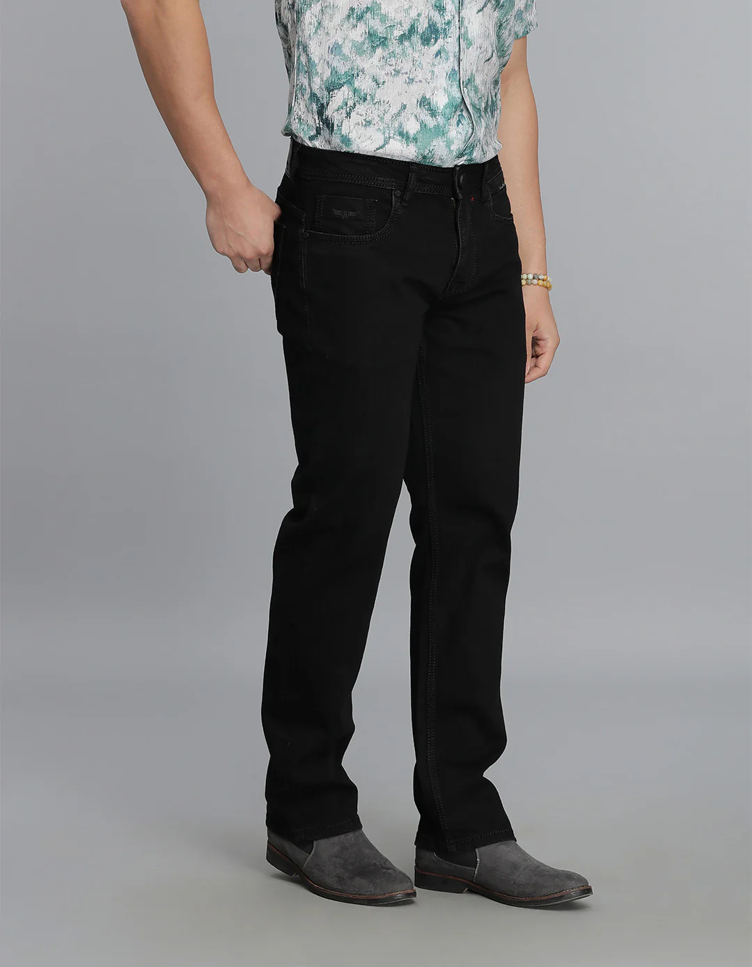 Black Midrise, Comfort And Straight Fit jeans - Image 4