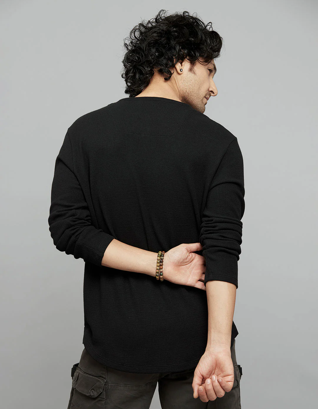 Black Full Sleeves Round Neck Tee - Image 5