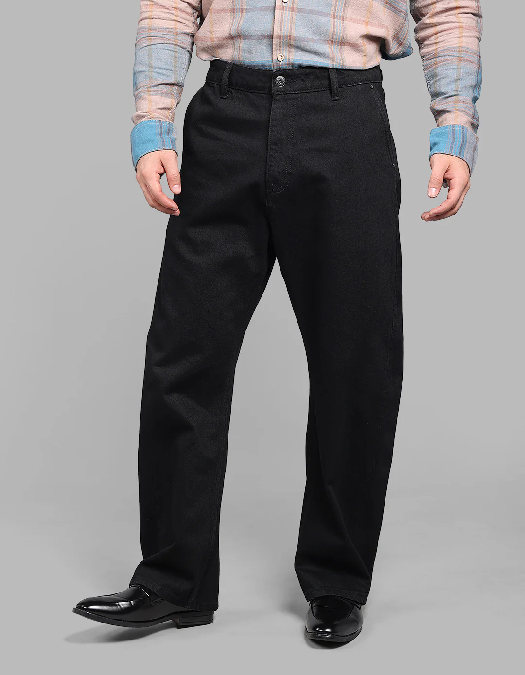 Black Loose Arc Fit Cross Pocket Denim Pant