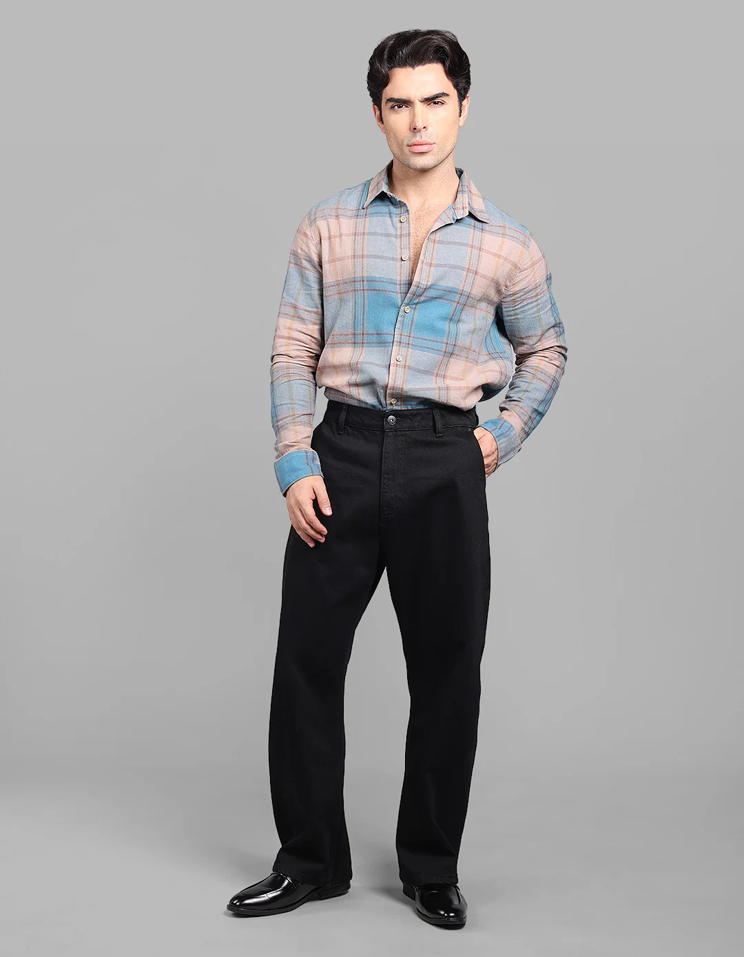 Black Loose Arc Fit Cross Pocket Denim Pant - Image 2