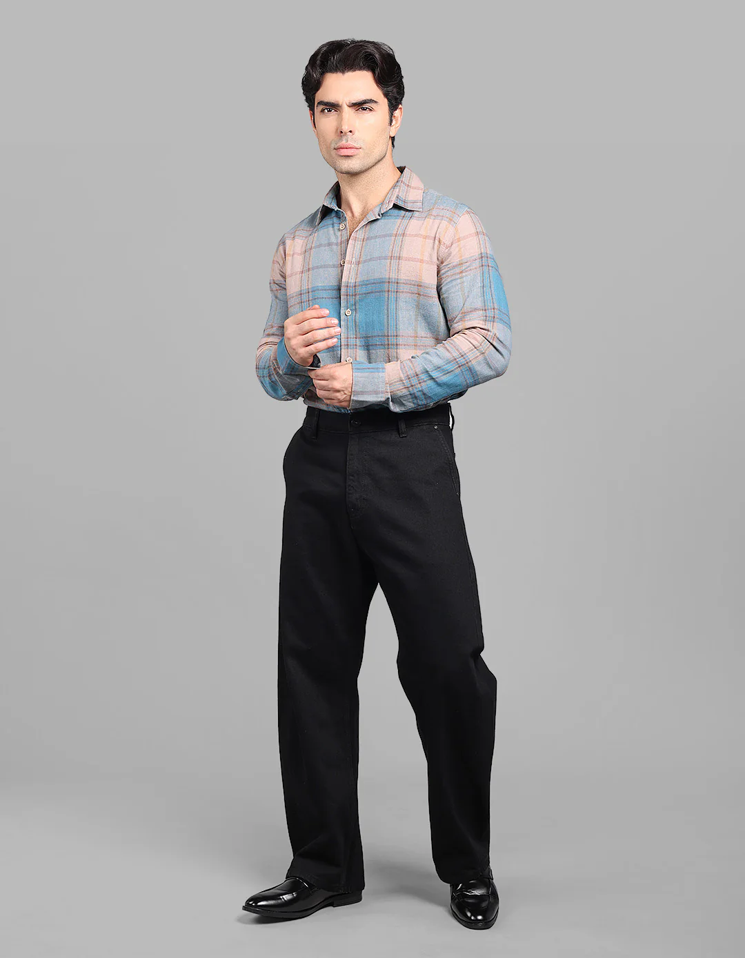 Black Loose Arc Fit Cross Pocket Denim Pant - Image 4