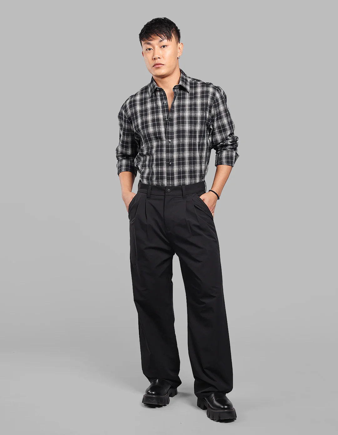 Black Loose Fit Pleated Korean Pants - Image 2