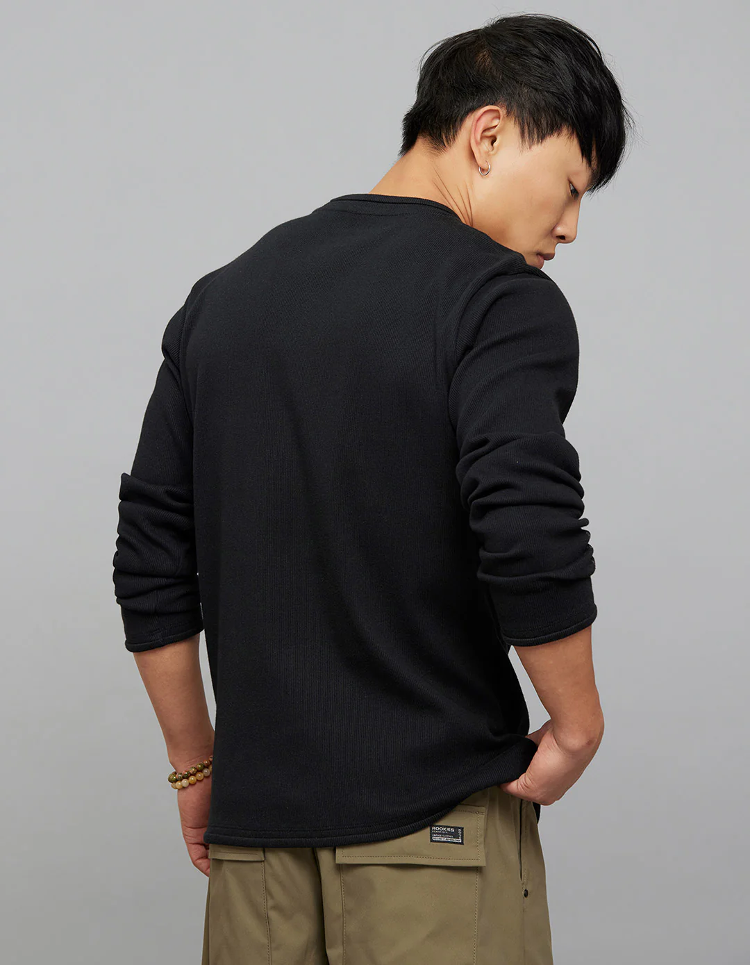 Black Round Neck Full Sleeves Sweatshirt - Image 5