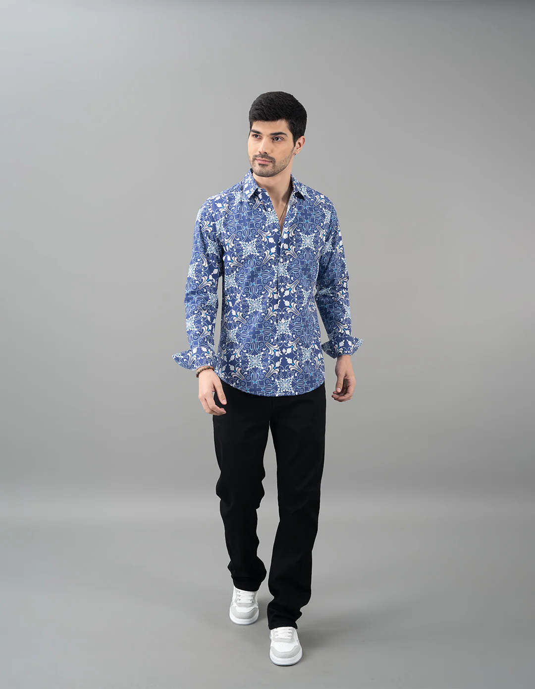 Blue Full Sleeves Printed Shirt - Image 2