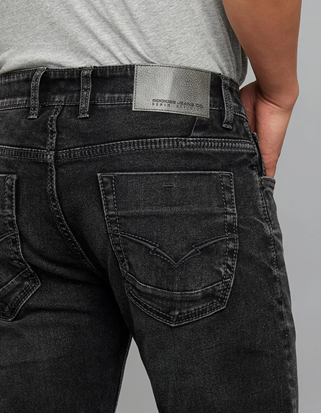 Charcoal Low-Rise Tapered Ankle Length Stretch Jeans - Image 6