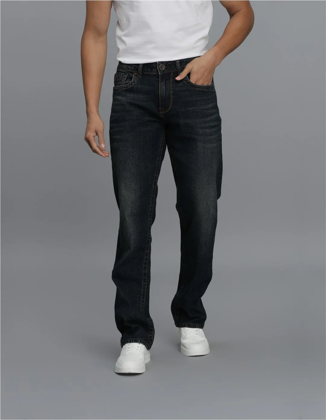 Dark Blue Midrise, Comfort And Straight Fit jeans