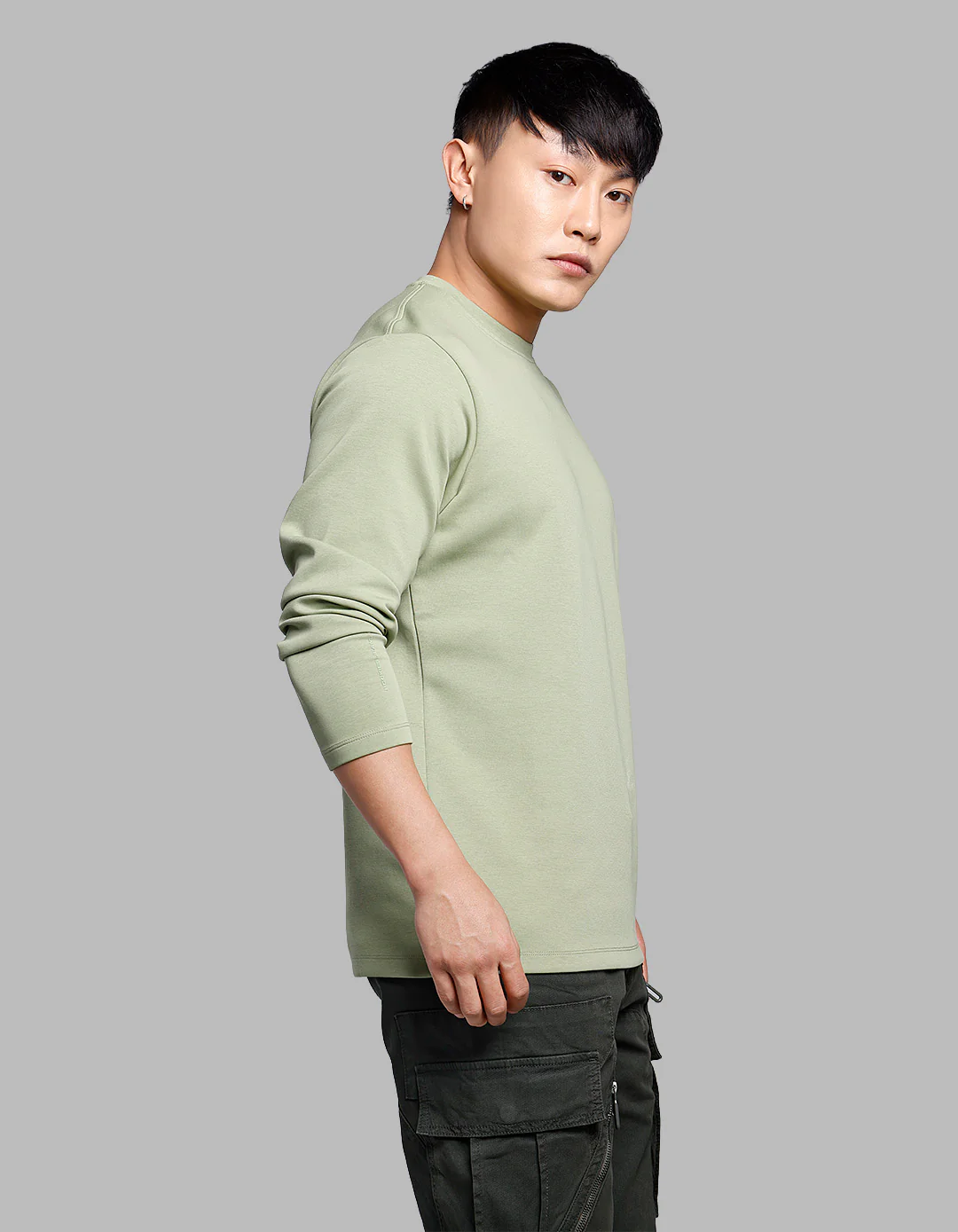 Fern Green Full Sleeves Round Neck Tee - Image 4