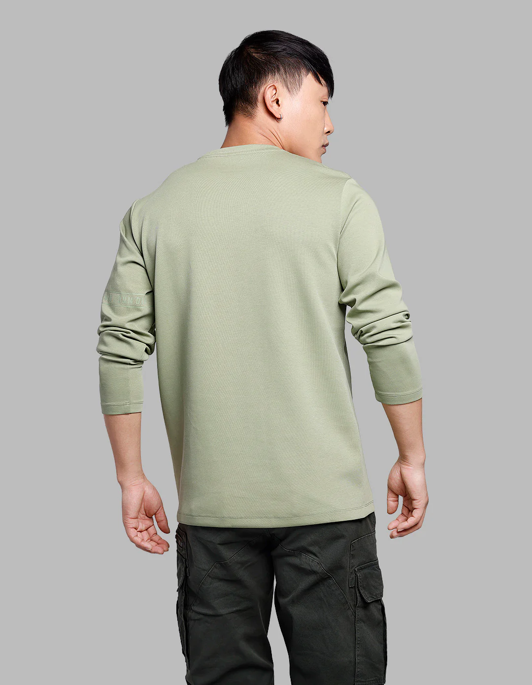 Fern Green Full Sleeves Round Neck Tee - Image 5