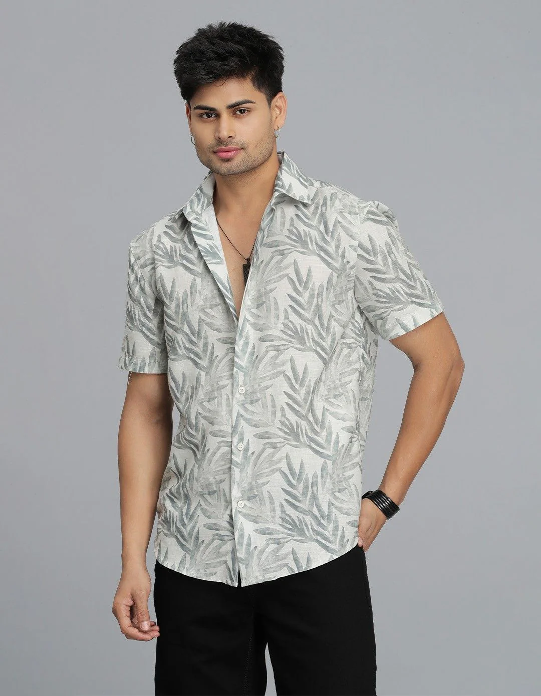 Green Half Sleeves Printed Shirt - Image 4