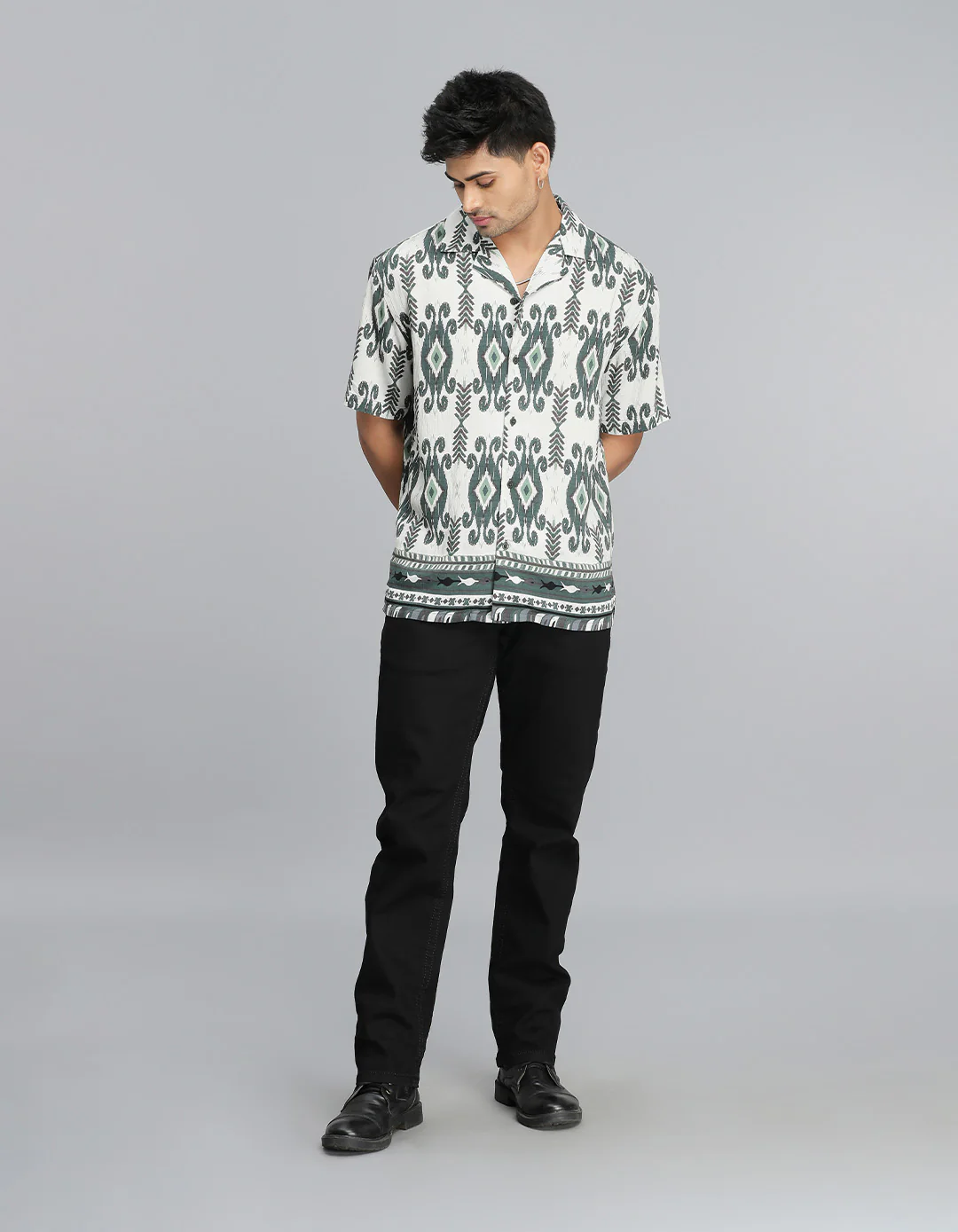 Green Half Sleeves Printed Shirt - Image 2