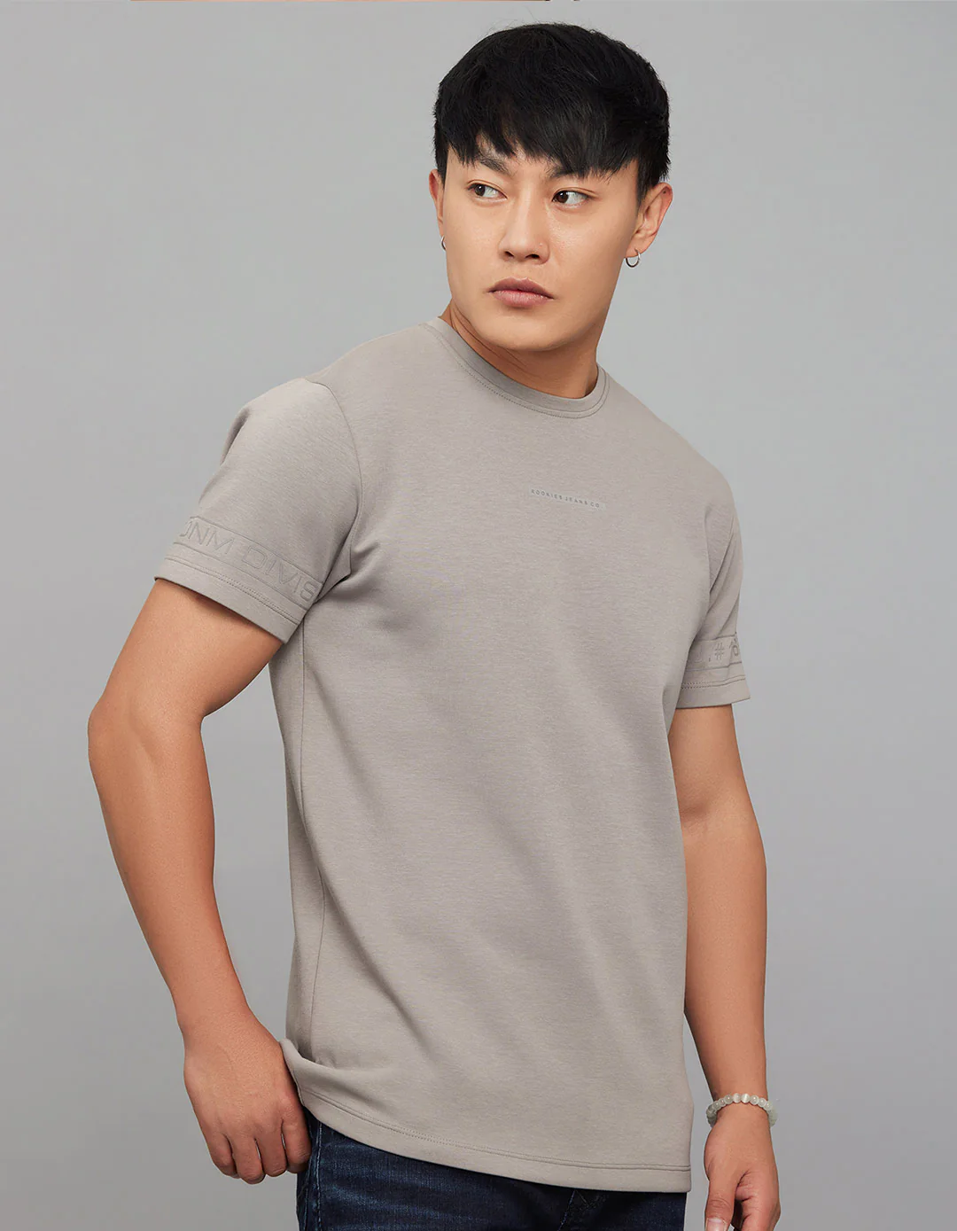 Grey Half Sleeves Round Neck Tee - Image 4