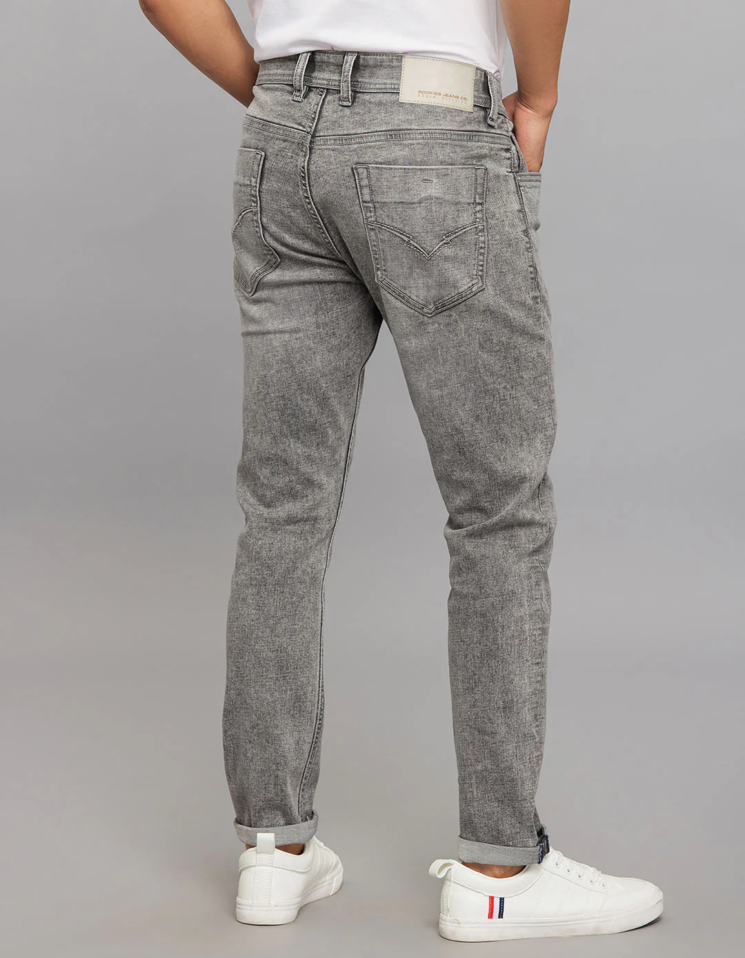 Grey Low-Rise Tapered Ankle Length Classic Stretch Jeans - Image 4