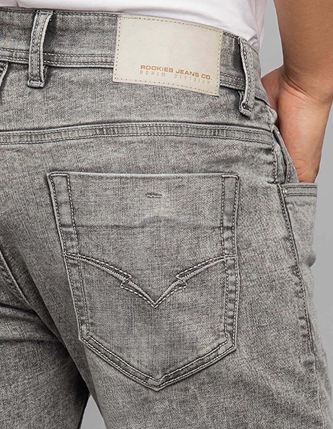 Grey Low-Rise Tapered Ankle Length Classic Stretch Jeans - Image 5