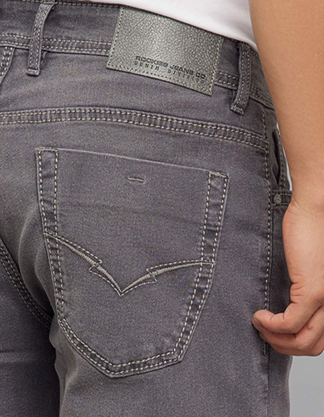 Grey Midrise, Comfort And Straight Crop Length Stretch Jeans - Image 5