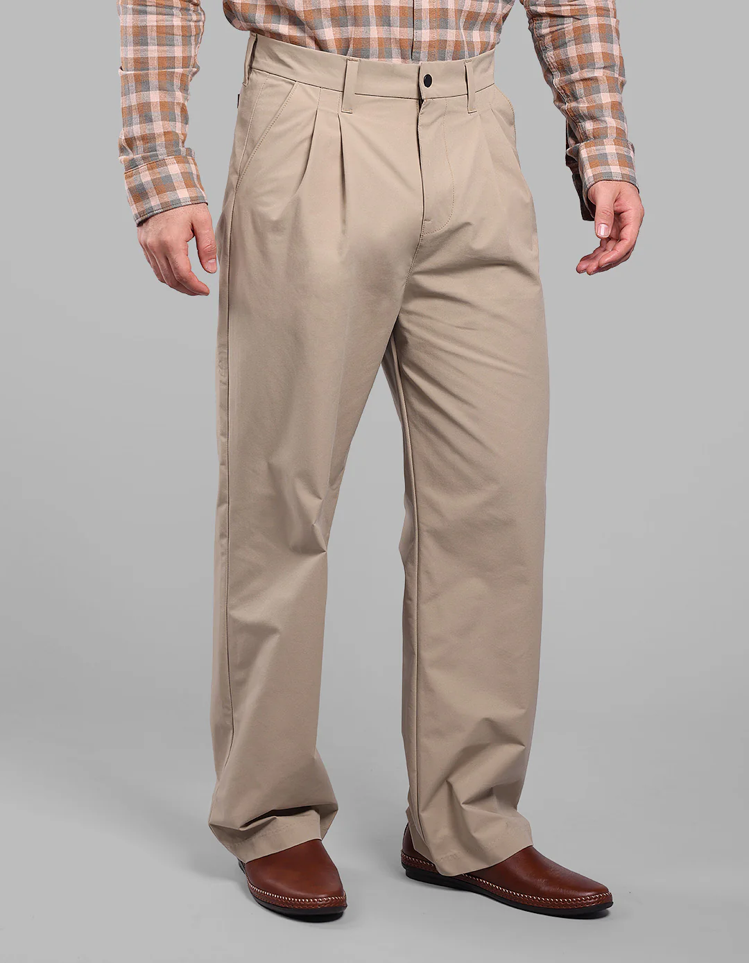 Khaki Loose Fit Pleated Korean Pants