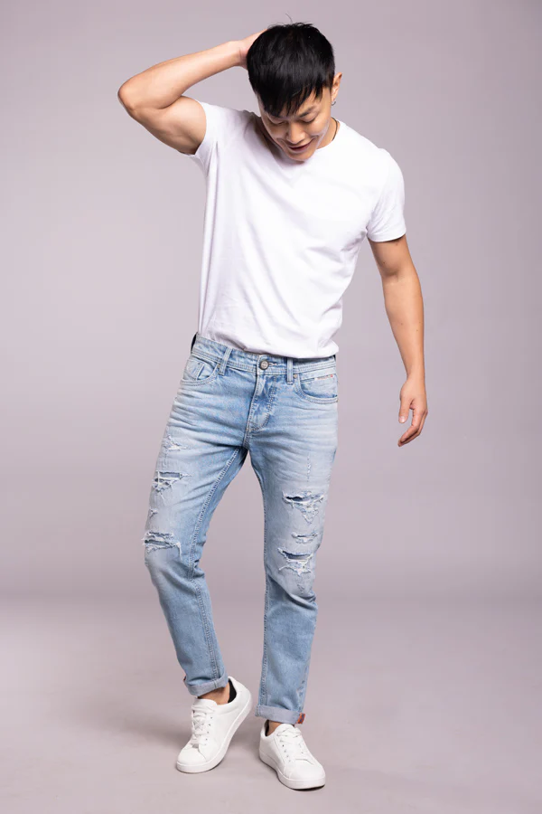 Light Blue Low-Rise Ankle Length Jeans - Image 2