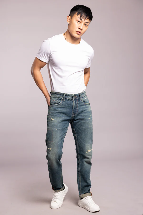 Med Blue Low-Rise Ankle Length Jeans - Image 2