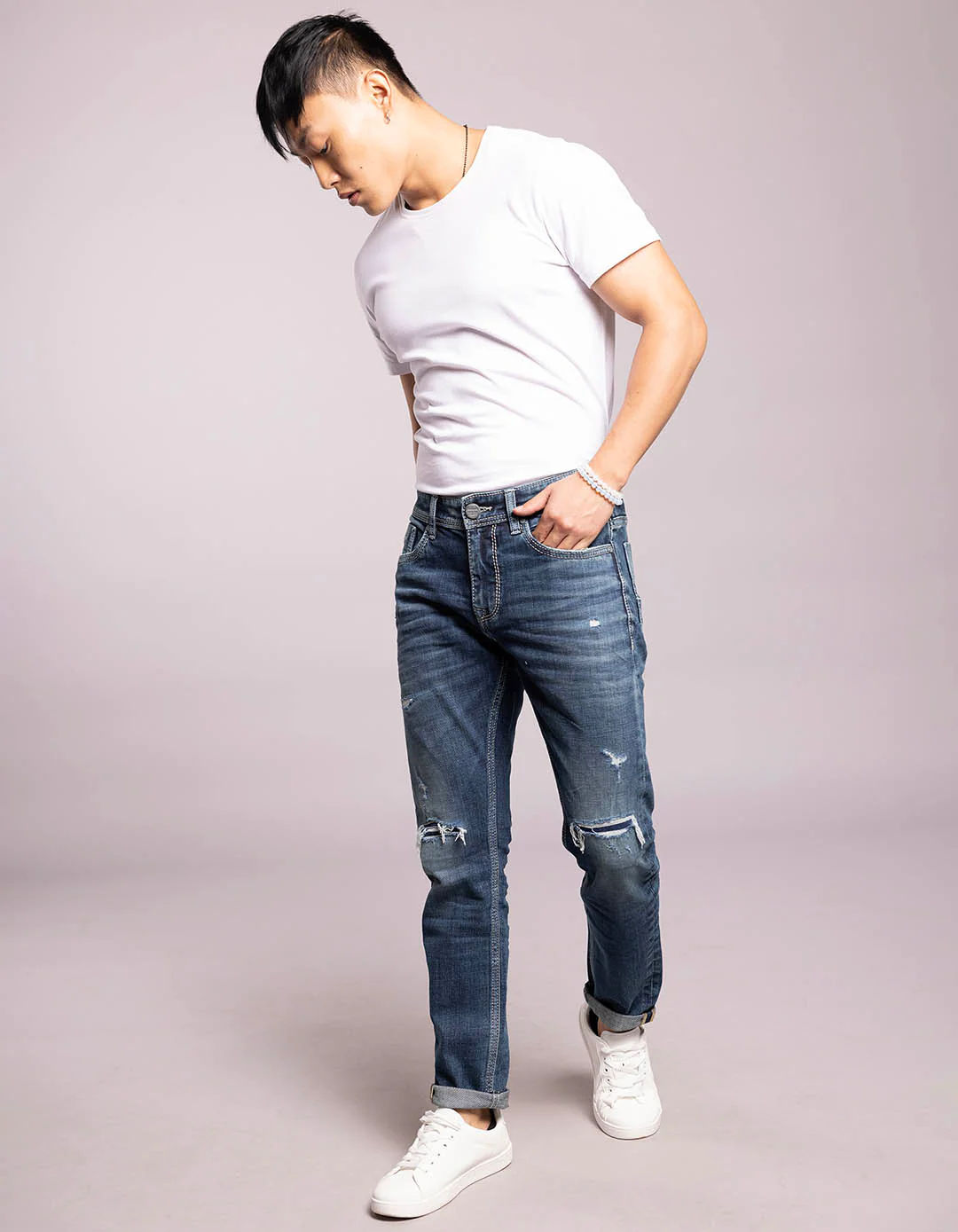 Med Blue Low-Rise Ankle Length Jeans - Image 2