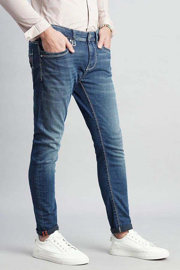 Med Blue Low-Rise Ankle Length Jeans - Image 3
