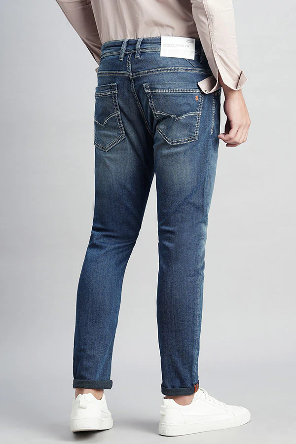 Med Blue Low-Rise Ankle Length Jeans - Image 4