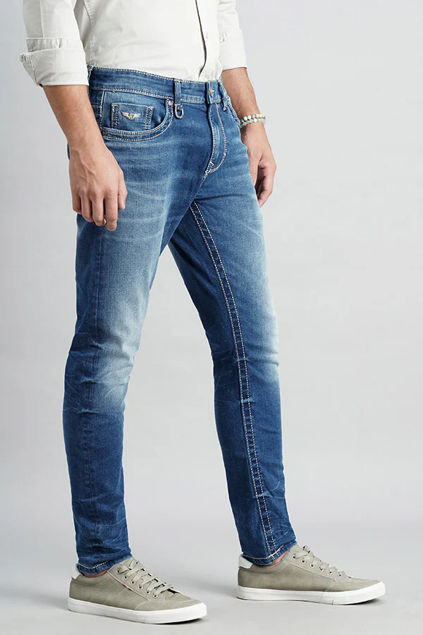 Med Blue Low-Rise Ankle Length Jeans - Image 3
