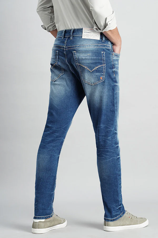Med Blue Low-Rise Ankle Length Jeans - Image 4