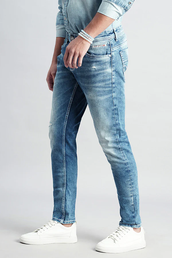Med Blue Low-Rise Ankle Length Jeans - Image 5