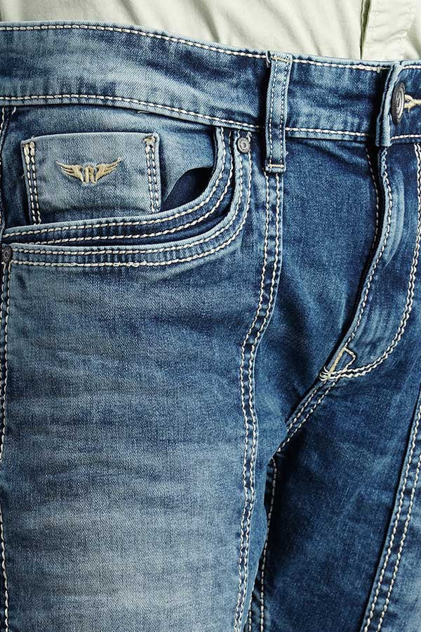 Med Blue Low-Rise Ankle Length Jeans - Image 6