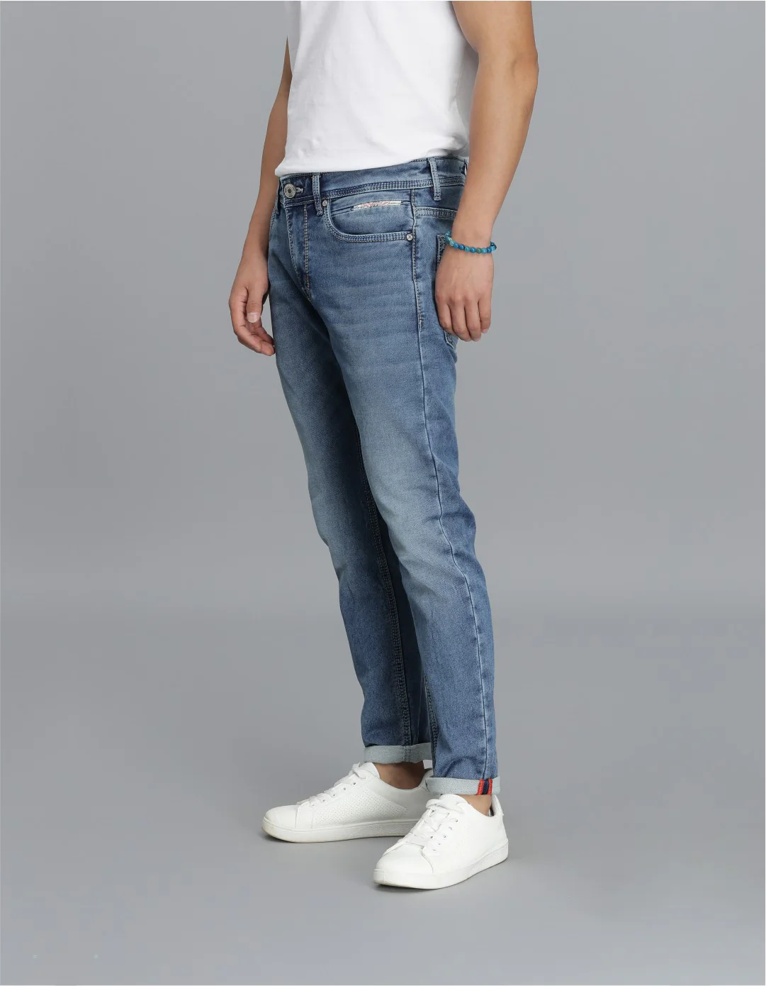 Med Blue Low-Rise Ankle Length jeans - Image 3