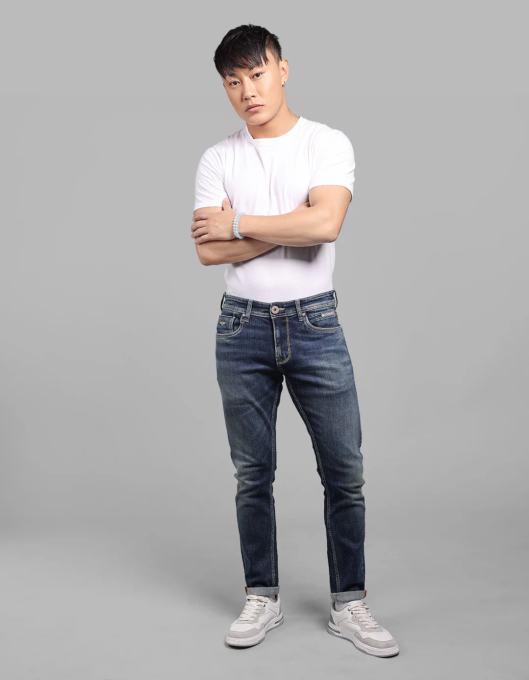 Med Blue Low-Rise Ankle Length Stretch Jeans - Image 2