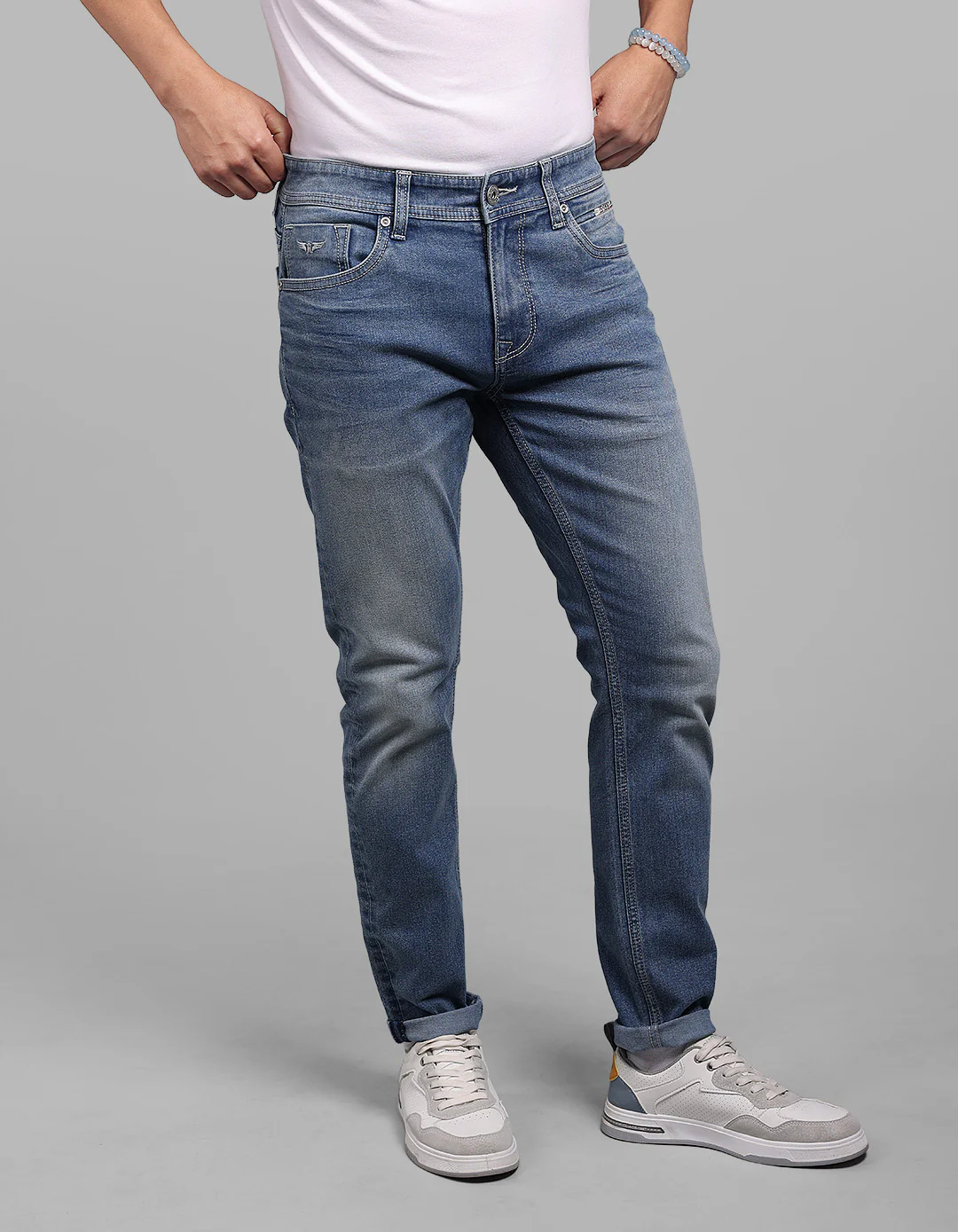 Med Blue Low-Rise Ankle Length Stretch Jeans - Image 5