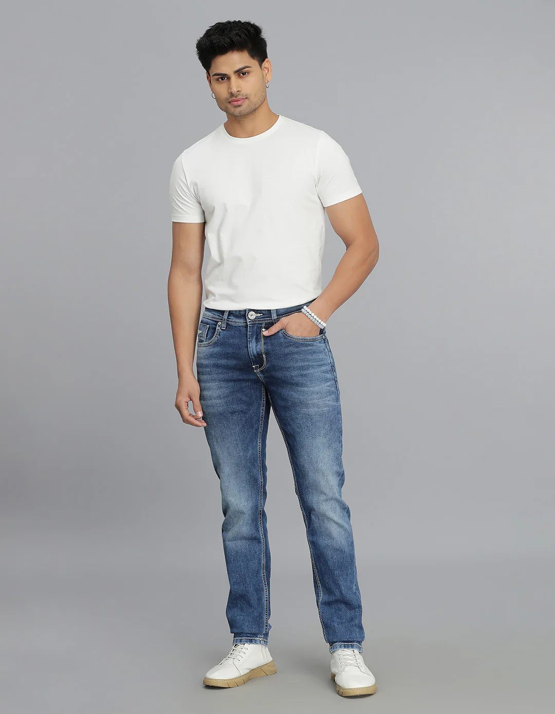 Med Blue Mid-Rise Slim Straight Fit jeans - Image 3