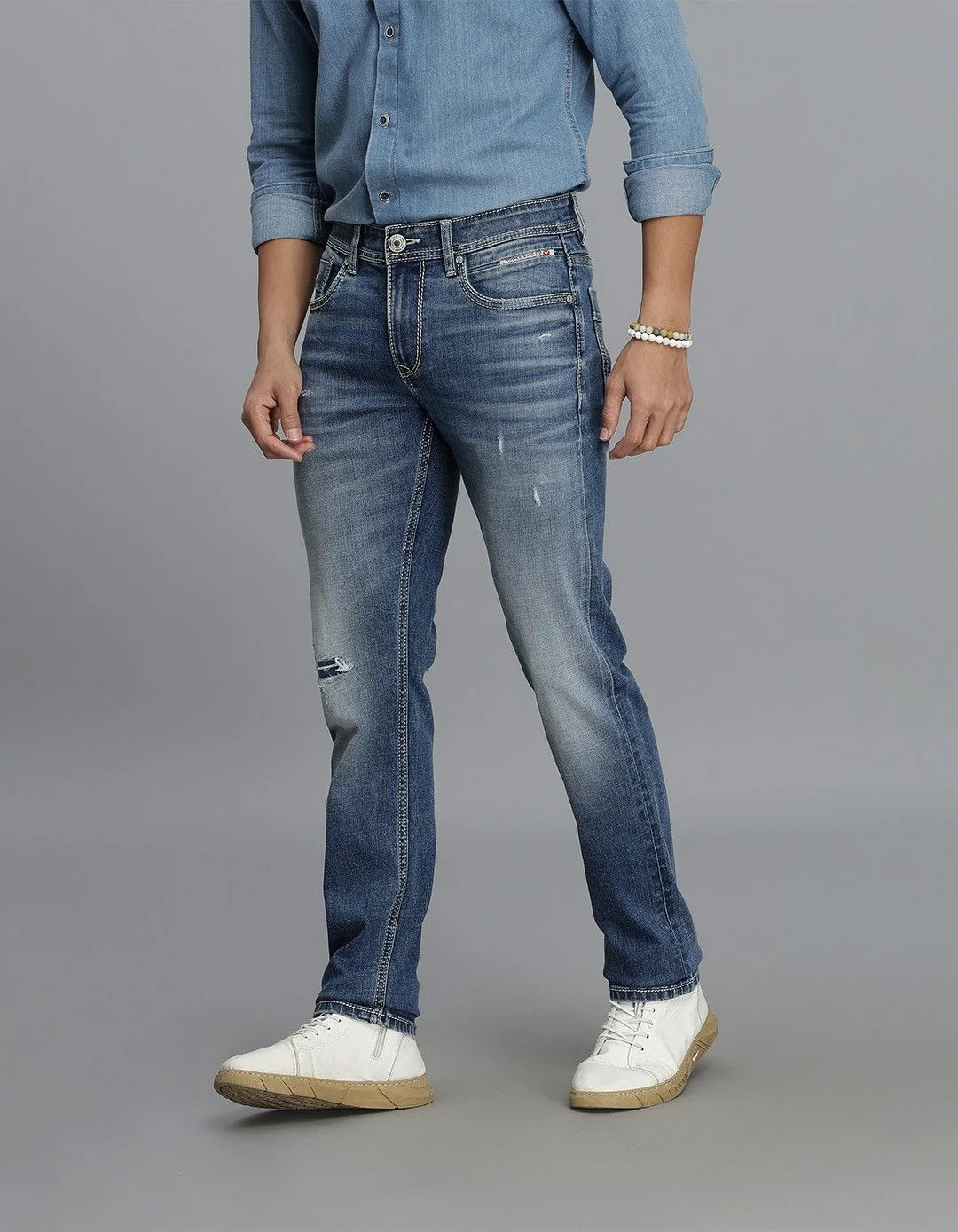 Med Blue Mid-Rise Slim Straight Fit jeans - Image 3
