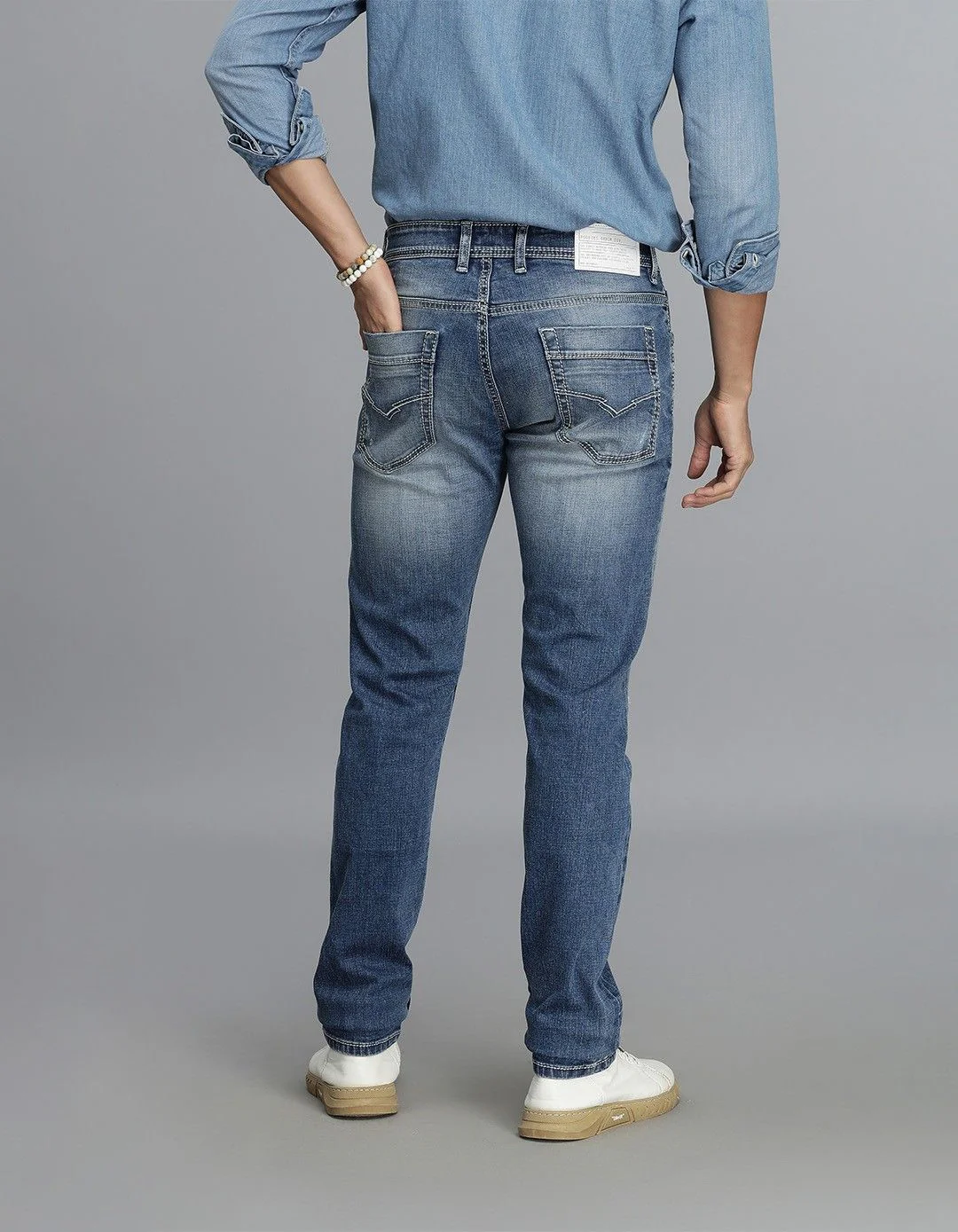 Med Blue Mid-Rise Slim Straight Fit jeans - Image 5
