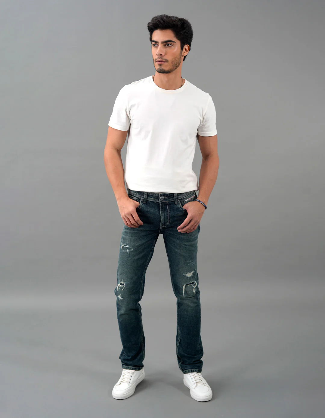 Med Blue Mid-Rise Slim Straight Fit Jeans - Image 2