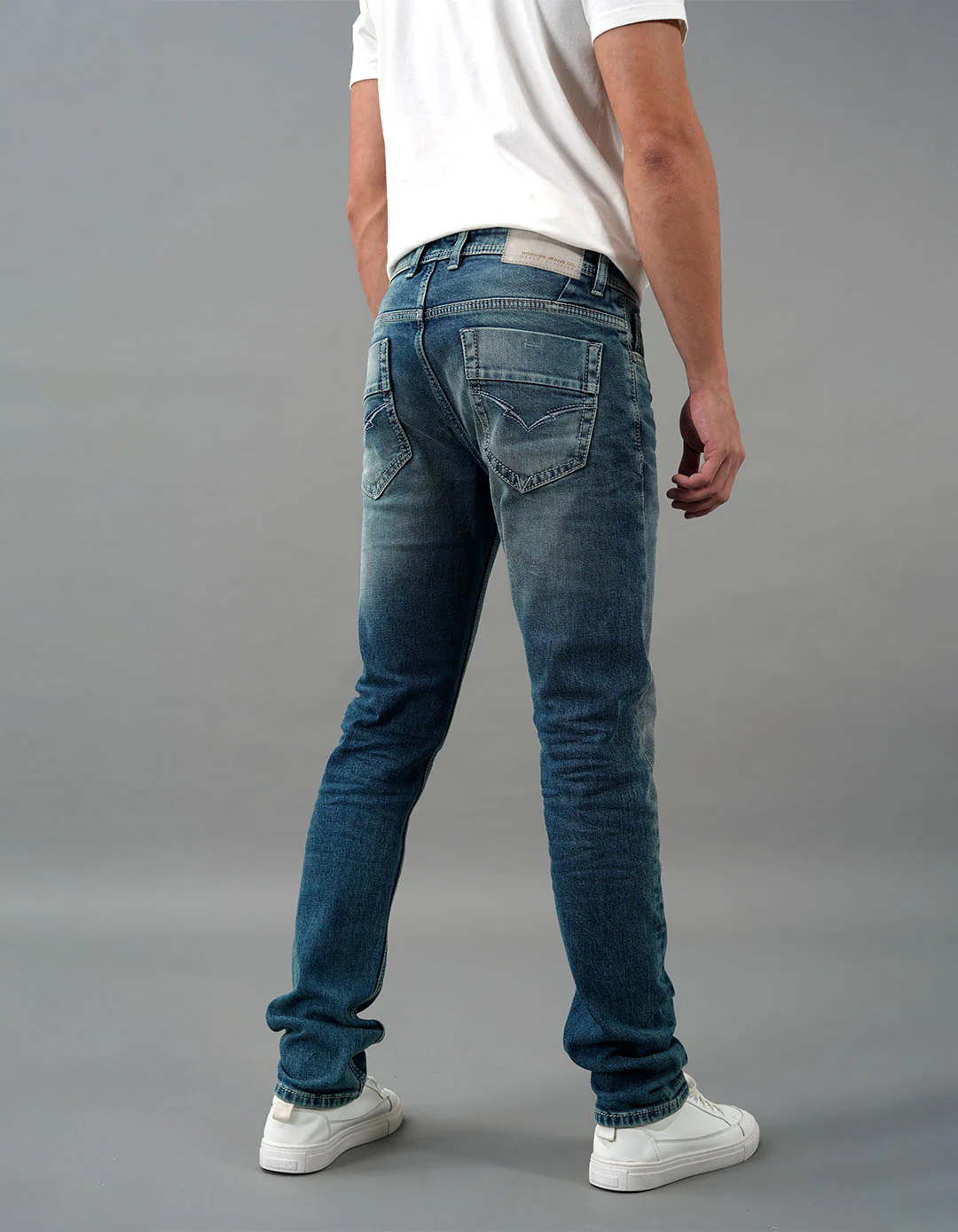 Med Blue Mid-Rise Slim Straight Fit Jeans - Image 4
