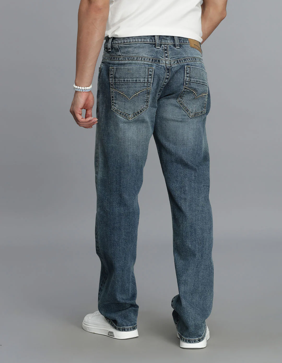 Med Blue Midrise, Comfort And Straight Fit Jeans - Image 5