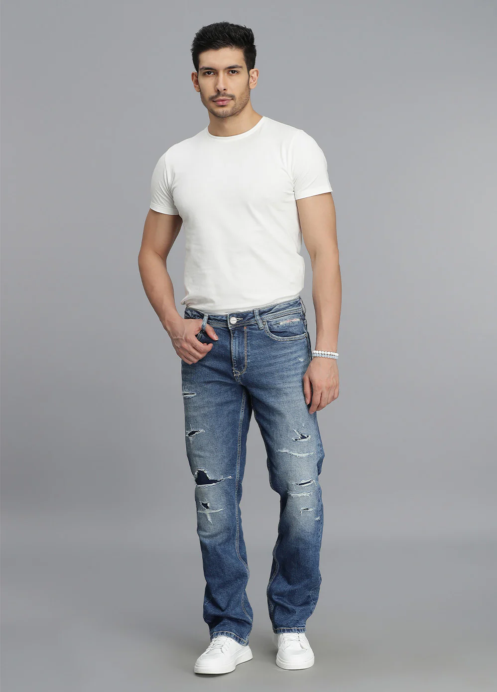 Med Blue Midrise, Comfort And Straight Fit jeans - Image 2