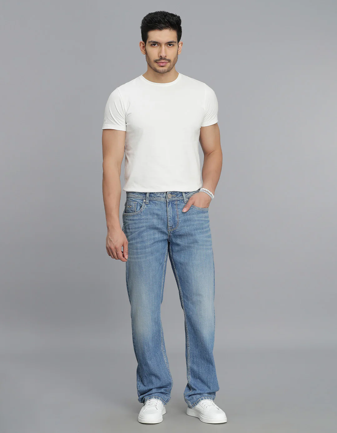 Med Blue Midrise, Comfort And Straight Fit jeans - Image 2