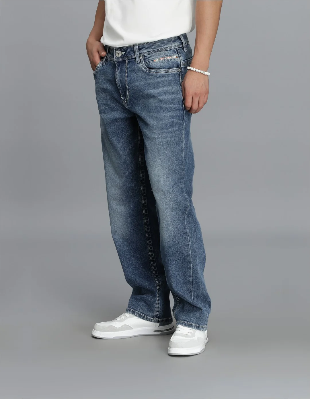 Med Blue Midrise, Comfort Straight Fit Cropped jeans - Image 3
