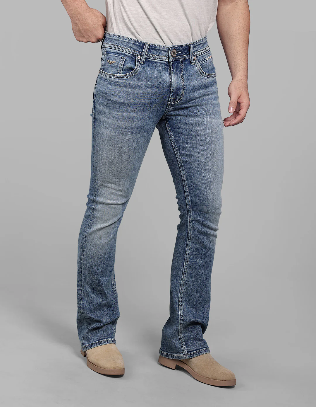 Med Blue Mid Rise Cropped Length Loose Boot Leg Stretch Jeans