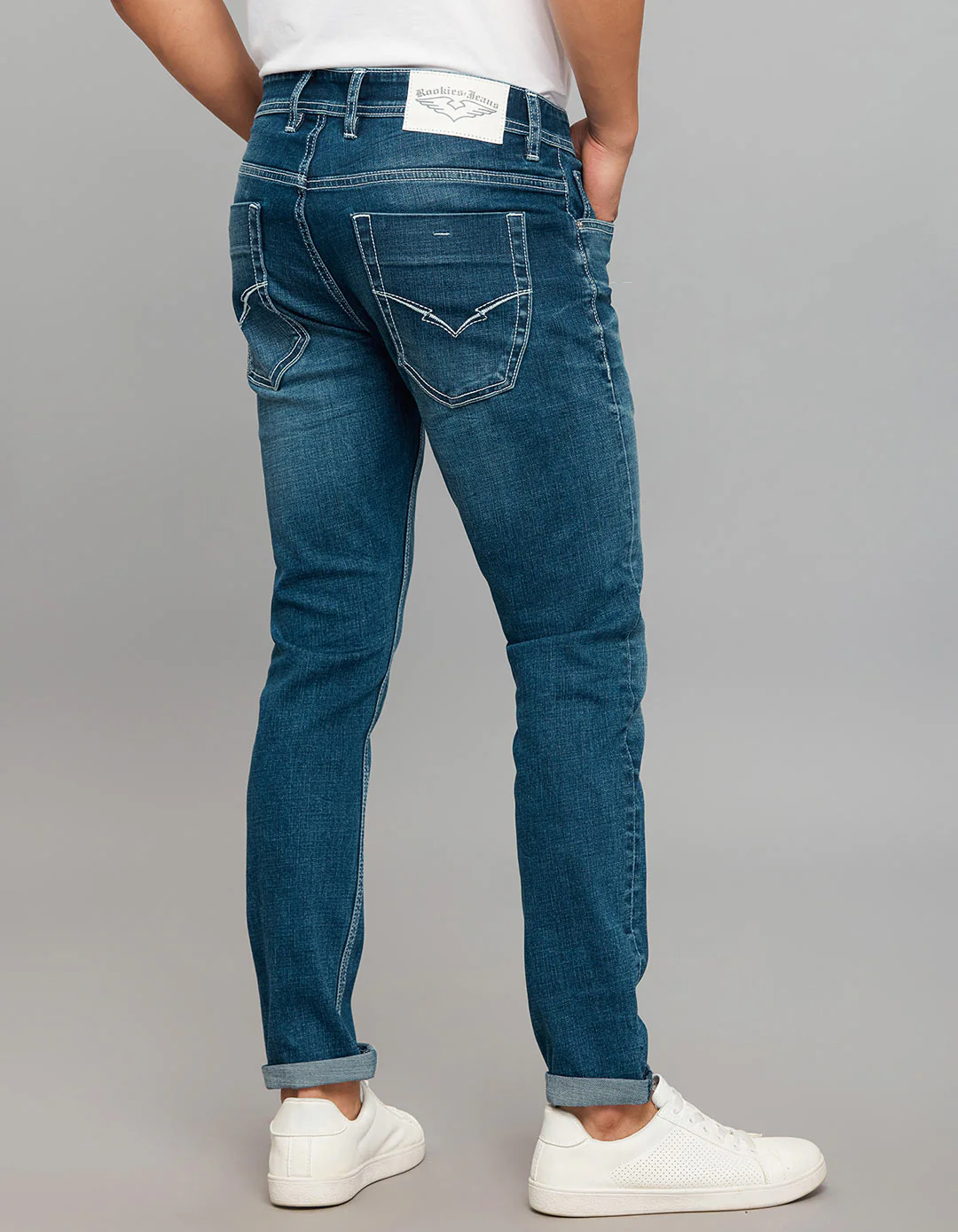 Medium Blue Low-Rise Ankle Length Classic Stretch Jeans - Image 4