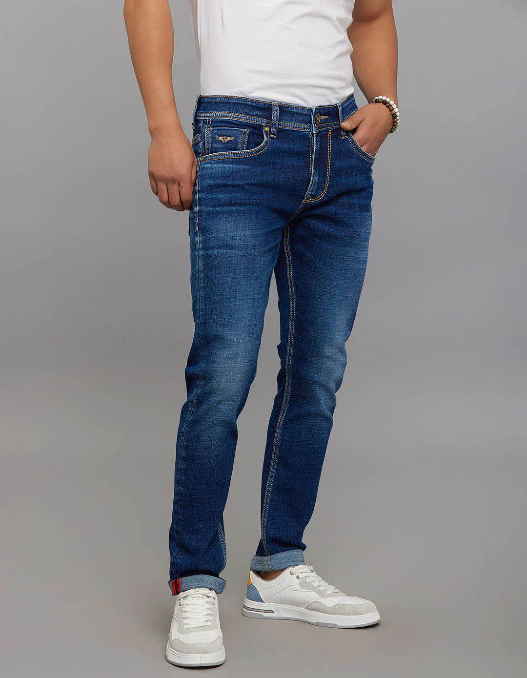 Medium Blue Low-Rise Tapered Ankle Length Stretch Jeans - Image 4