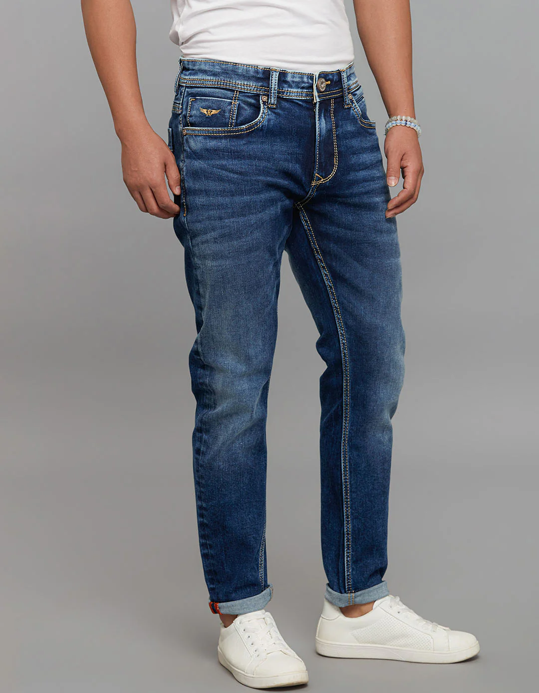 Medium Blue Low-Rise Tapered Ankle Length Stretch Jeans - Image 4
