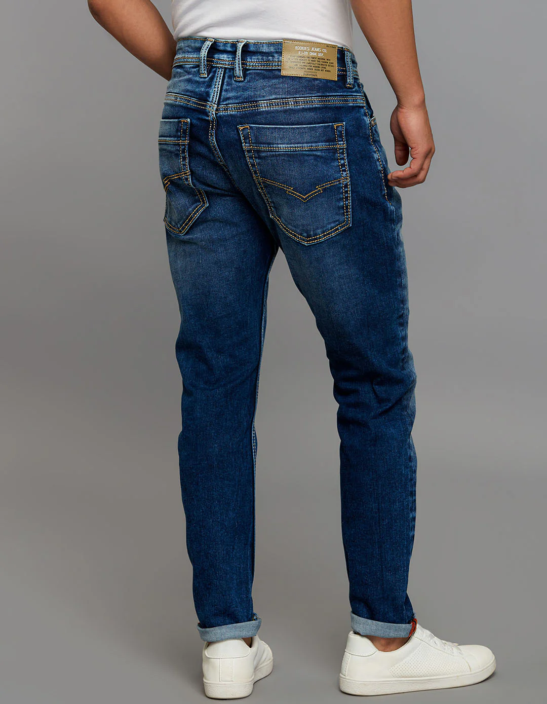 Medium Blue Low-Rise Tapered Ankle Length Stretch Jeans - Image 7