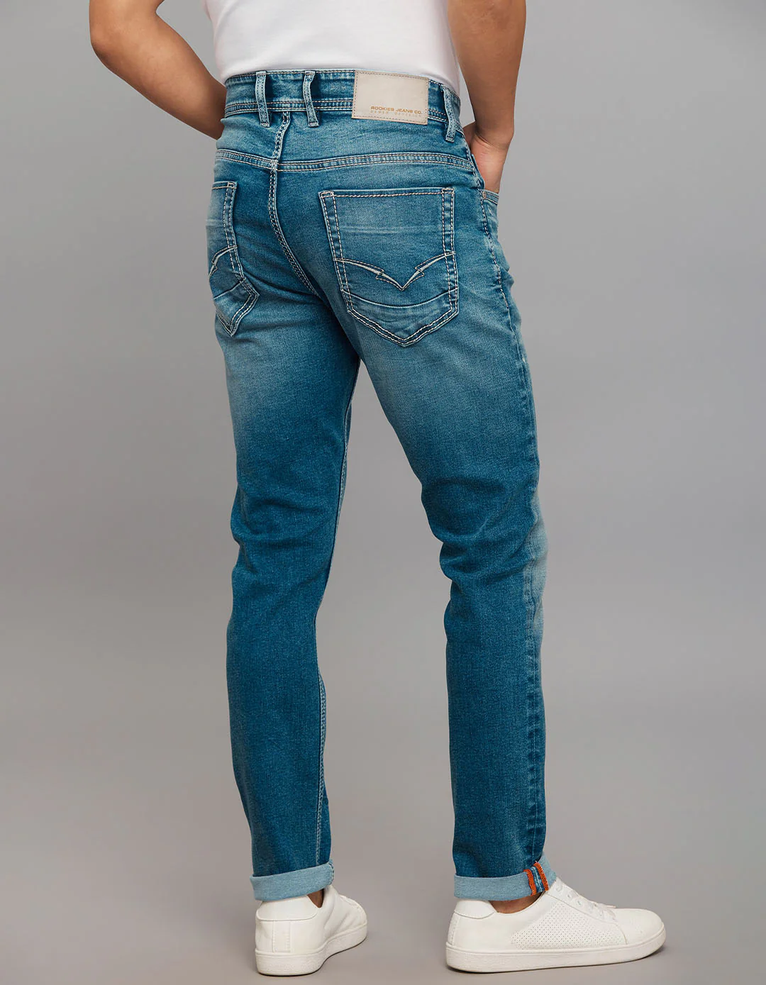 Medium Blue Low-Rise Tapered Ankle Length Stretch Jeans - Image 5