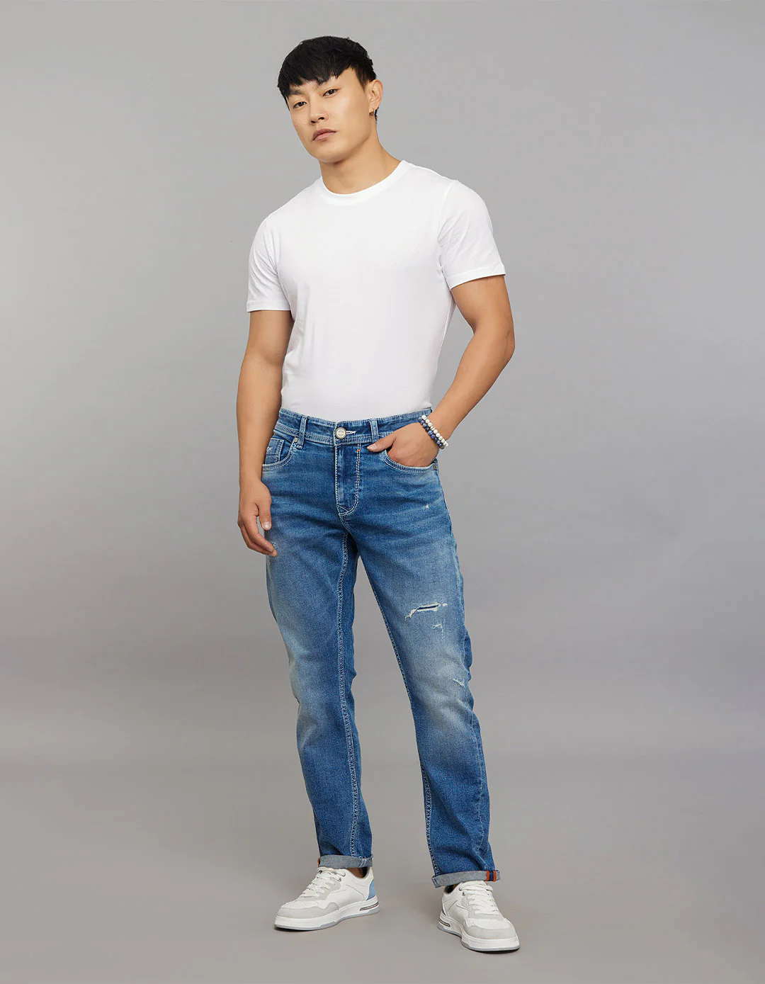 Medium Blue Low-Rise Tapered Ankle Length Stretch Jeans - Image 2